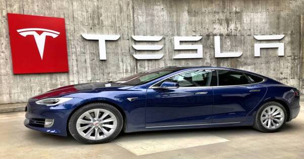 سهم تسلا Tesla Stock